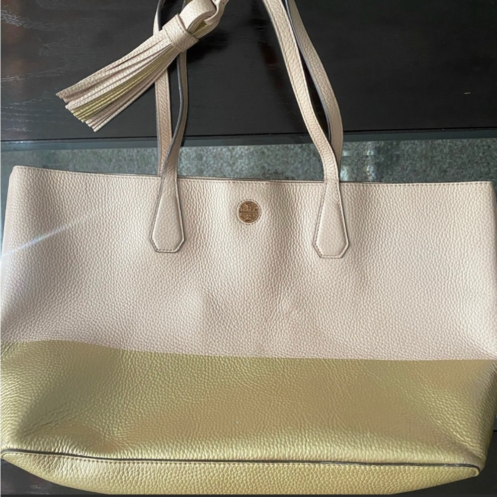 Tory Burch Tote (discoloration on the bottom)